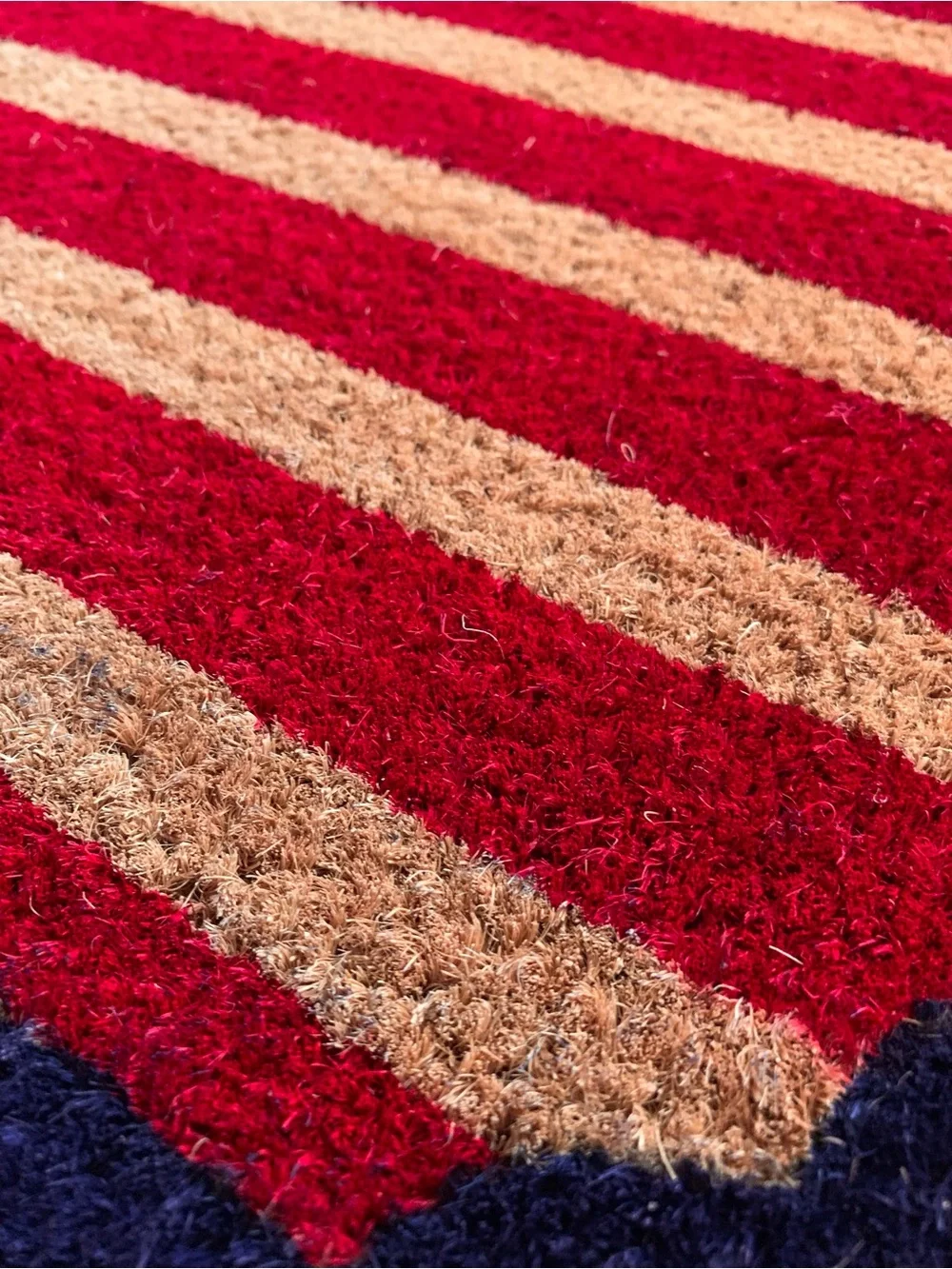 Outdoor doormat red stripe navy trim
